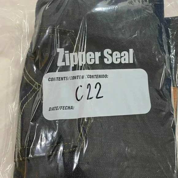 Levi’s women’s bermuda blue cropped denim western casual Gorpcore summer shorts - Picture 9 of 9